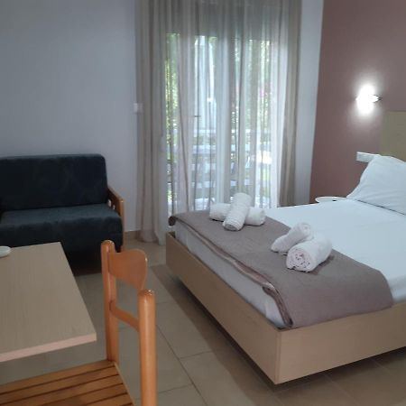 Tasos Rooms Prínos 外观 照片