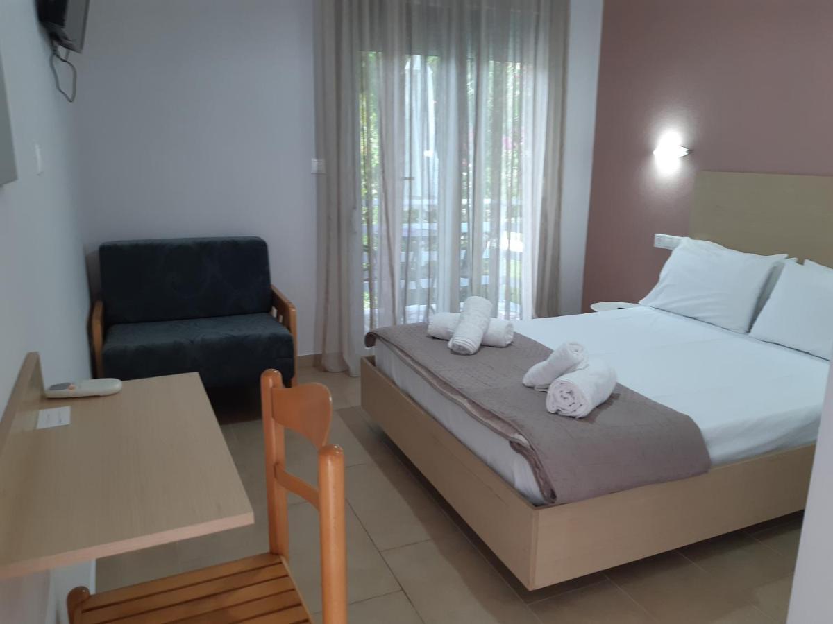 Tasos Rooms Prínos 外观 照片